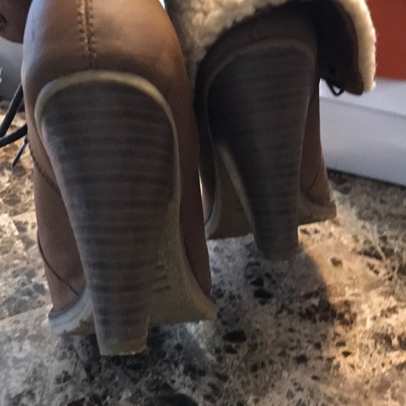 Brown boots - Picture 7 of 8